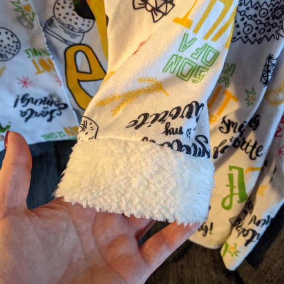 Elf PJs! - Picture 4 of 4